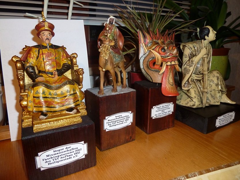 Pokale Faschingsturnier (Foto: Matthias Bollwahn) Pokale Faschingsturnier (Foto: Matthias Bollwahn)