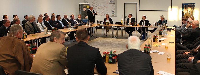 Diskussionsrunde (Foto: nnz)