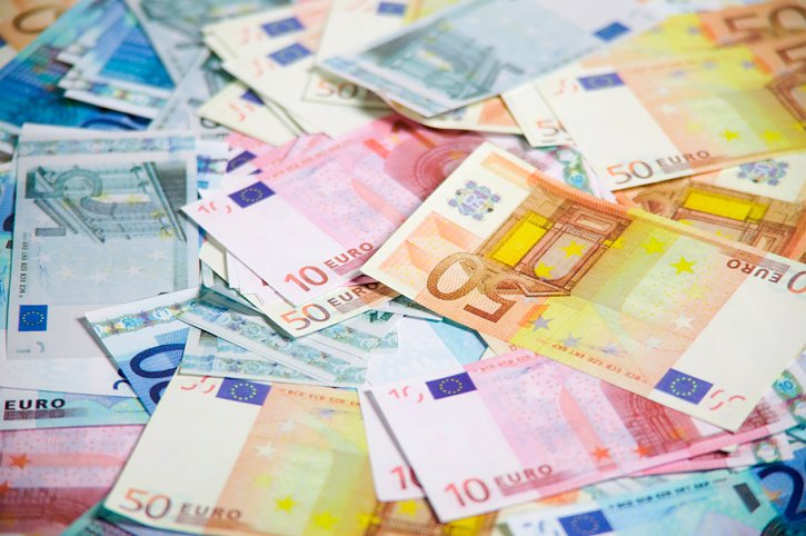 Was machen mit dem vielen Geld? (Foto: Creatas/Thinkstock)