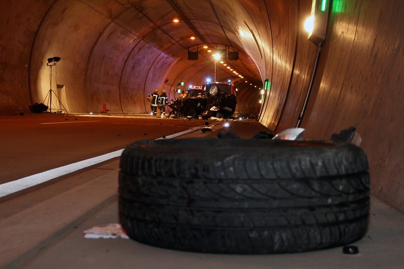 T&ouml;dlicher Unfall im Tunnel (Foto: Feuerwehr Heilgenstadt)