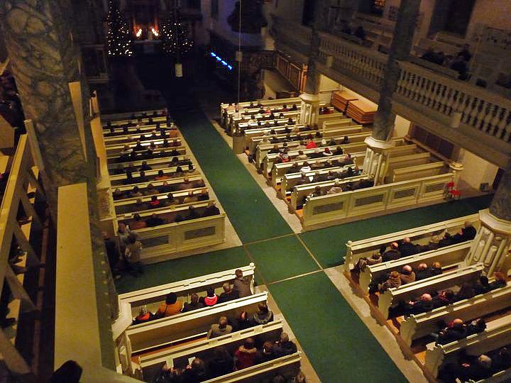 Stimmungsvoll ausgeklungen (Foto: Karl-Heinz Herrmann) Stimmungsvoll ausgeklungen (Foto: Karl-Heinz Herrmann)