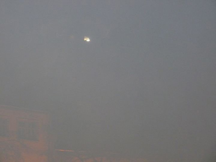 Die Kehrseite des Feuerwerks (Foto: Karl-Heinz Herrmann)