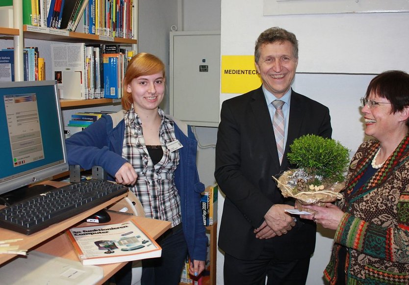 Besuch in der Bibliothek (Foto: P. Grabe|Stadtverwaltung Nordhausen)