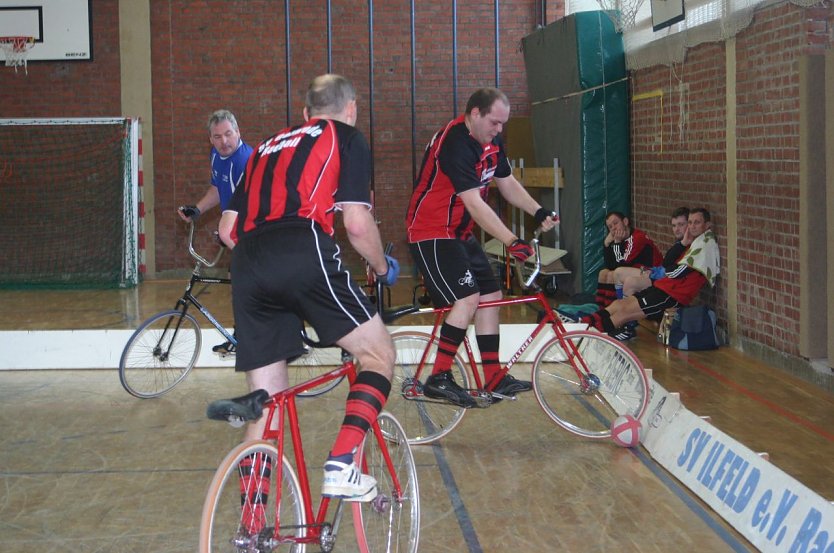 Radball vom Feinsten (Foto: Uwe Tittel)