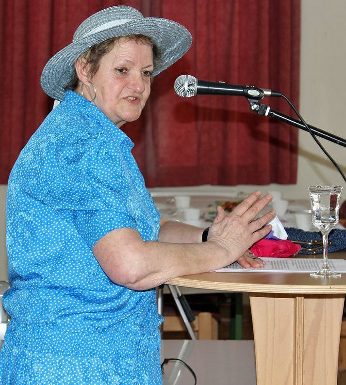 Wieder n&auml;rrisch gefr&uuml;hst&uuml;ckt (Foto: Karl-Heinz Herrmann)