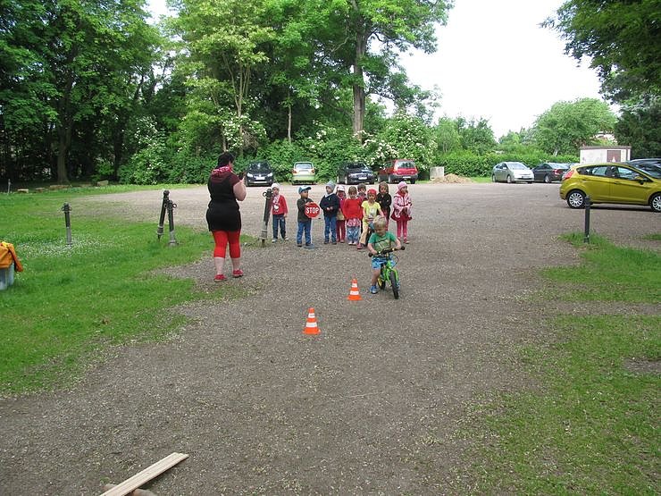 Verkehrssicherheitstag in Artern (Foto: Bernd Müller) Verkehrssicherheitstag in Artern (Foto: Bernd Müller)