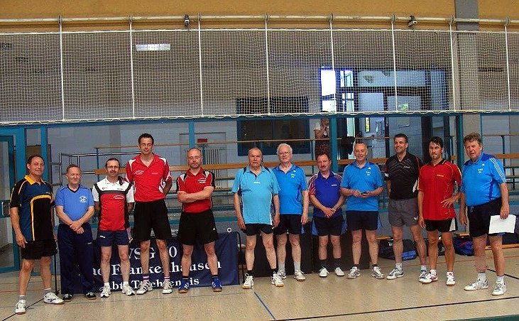 Schnelle Bälle an der Bahnhofstraße (Foto: Karl-Heinz Herrmann) Schnelle Bälle an der Bahnhofstraße (Foto: Karl-Heinz Herrmann)