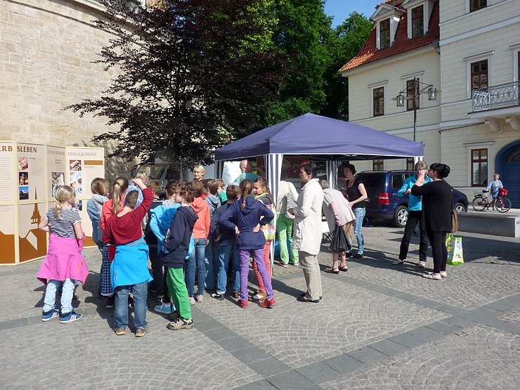 Köstliche Ernährungsberatung (Foto: Karl-Heinz Herrmann) Köstliche Ernährungsberatung (Foto: Karl-Heinz Herrmann)