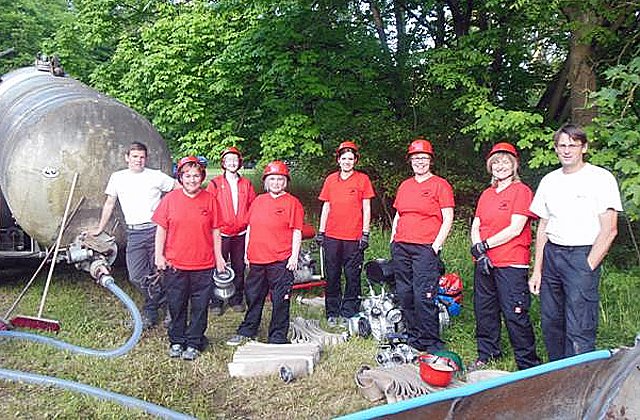 Wanderpokal der Landrätin bleibt im Kyffhäuserkreis (Foto: Andreas Fritsch) Wanderpokal der Landrätin bleibt im Kyffhäuserkreis (Foto: Andreas Fritsch)