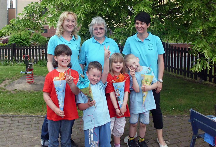 Abschiedsfest Richtung Schule (Foto: Karl-Heinz Herrmann)