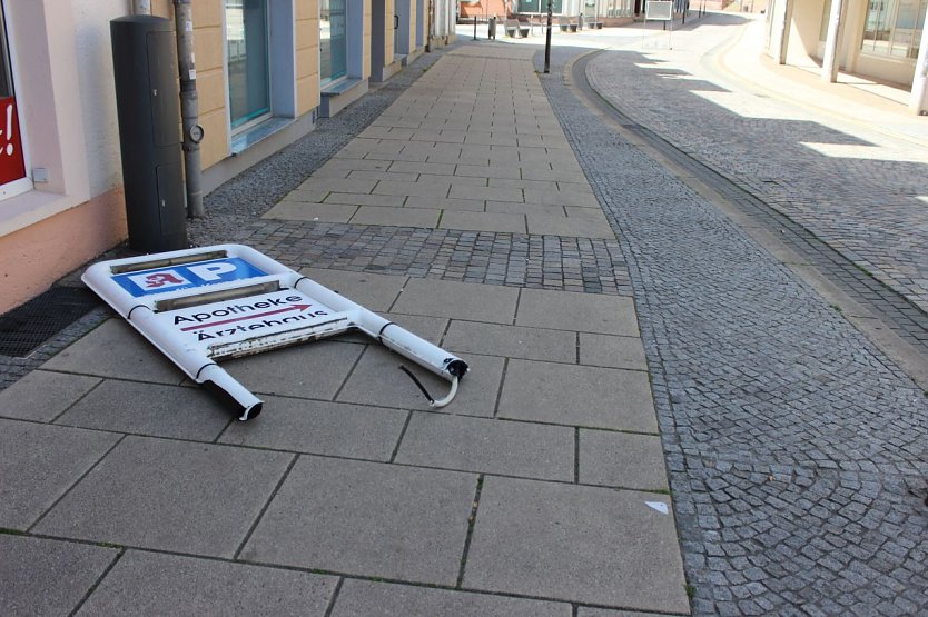 Wenn rohe Kr&auml;fte... (Foto: Karl-Heinz Herrmann)