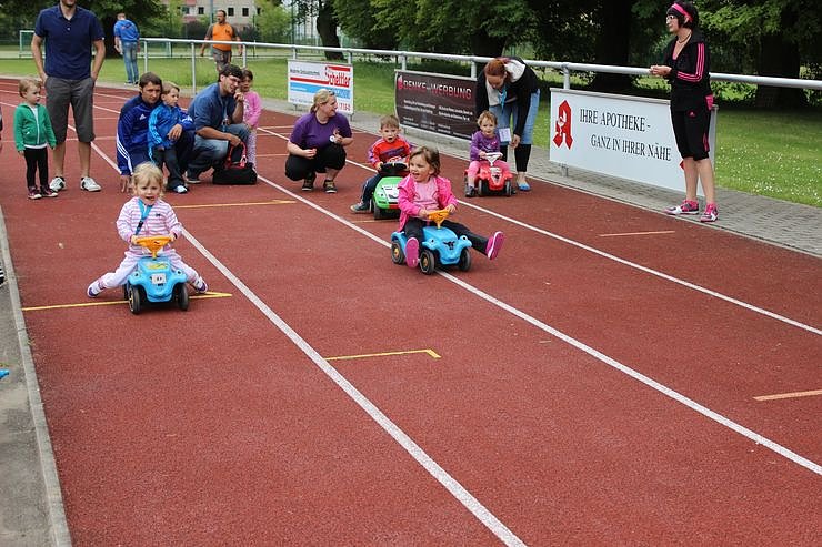 Musikalische Unterst&uuml;tzung kam vom Fanfarenzug. (Foto: Karl-Heinz Herrmann)
