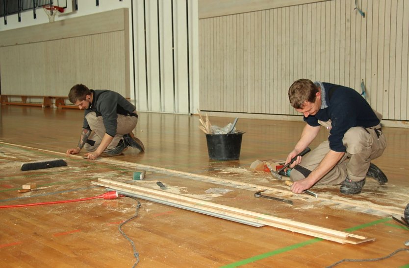 Reparaturarbeiten (Foto: J. Piper)