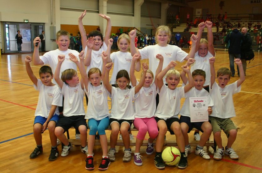 Zweifelderball in der Ballspielhalle: Die Sieger aus Nohra (Foto: Uwe Tittel)