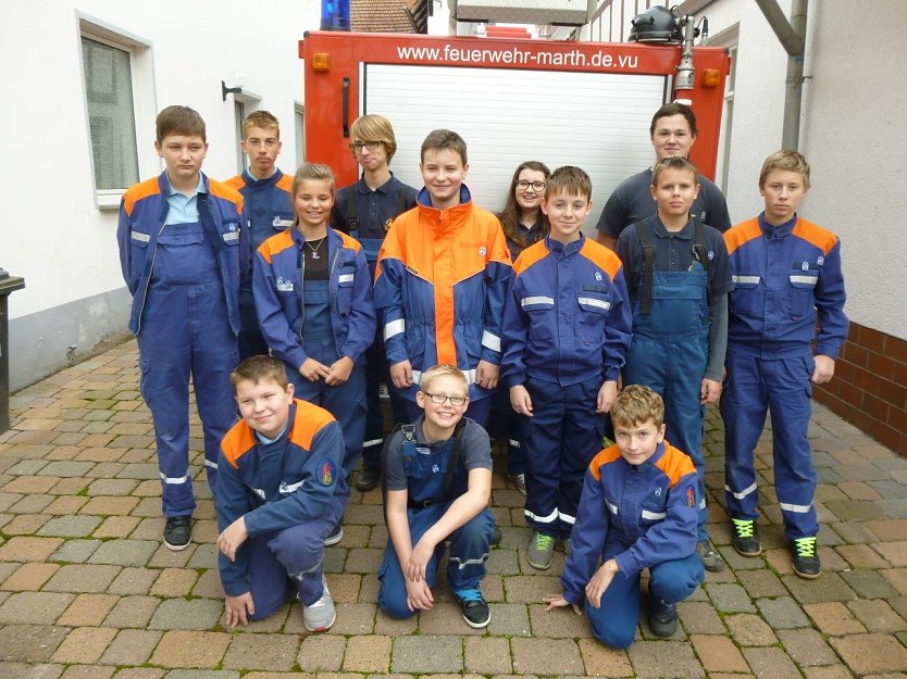 Übung Jugendfeuerwehren (Foto: Christian Eckardt) Übung Jugendfeuerwehren (Foto: Christian Eckardt)