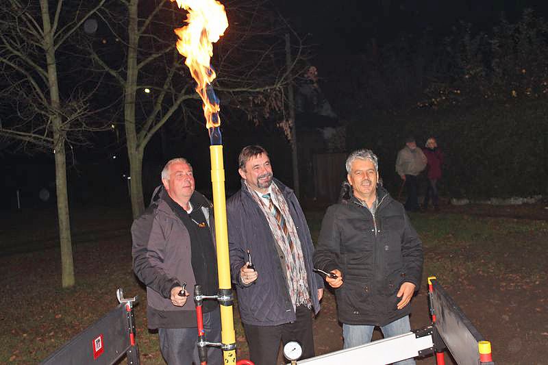 Erdgasnetz nun offiziell angeschlossen (Foto: Karl-Heinz Herrmann)