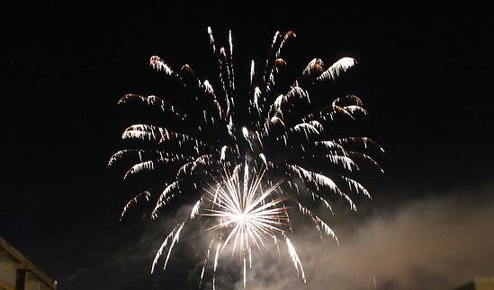 Gewaltiger Umzug (Foto: Karl-Heinz Herrmann) Gewaltiger Umzug (Foto: Karl-Heinz Herrmann)