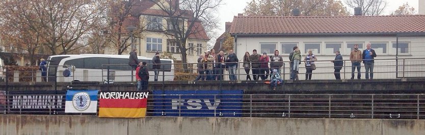 Wacker-Fans (Foto: Max Kirchhoff)