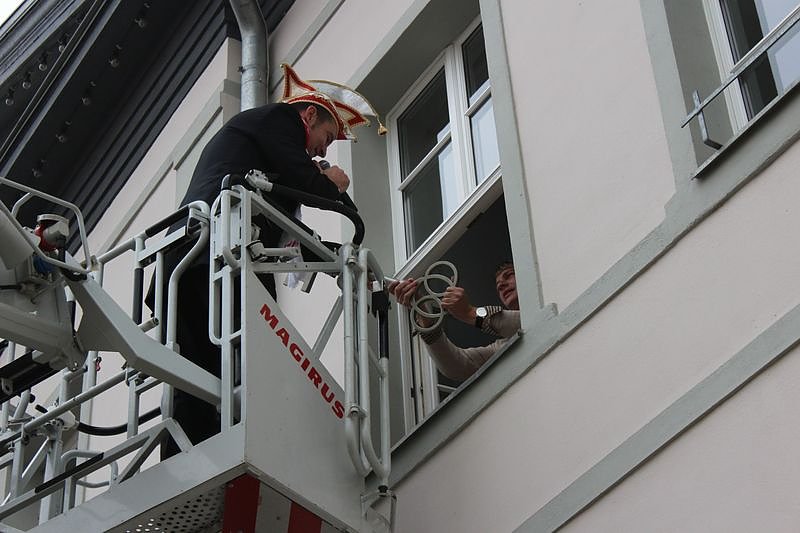 Rathaus wieder in Narrenhand (Foto: Karl-Heinz Herrmann)