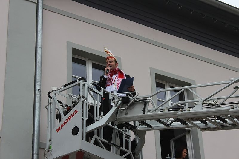 Rathaus wieder in Narrenhand (Foto: Karl-Heinz Herrmann)