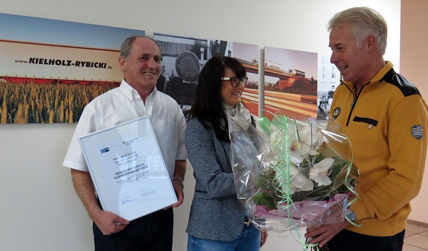 Von links: Ralph Böttcher, Julia Rybicki und Hans-Joachim Junker am Standort Nordhausen (Foto: NUV)