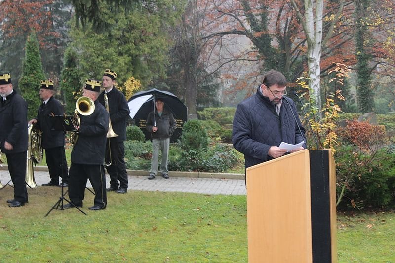 Opfer mahnen (Foto: Karl-Heinz Herrmann)