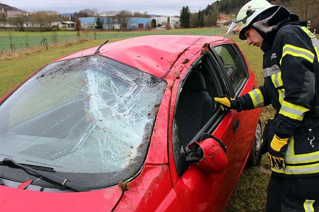 Verkehrsunfall (Foto: Feuerwehr Heiligenstadt) Verkehrsunfall (Foto: Feuerwehr Heiligenstadt)