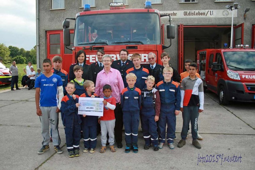 Bundestagsabgeordnete zu Besuch bei der Jugendfeuerwehr Oldisleben (Foto: Christopher Schulze)