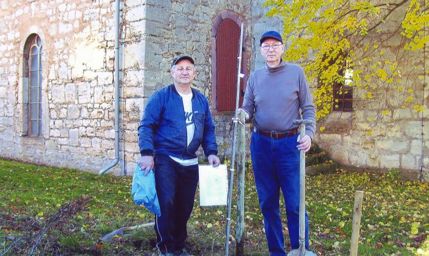 Selten gewordene Obstsorten gepflanzt (Foto: Hannlore Kutscha) Selten gewordene Obstsorten gepflanzt (Foto: Hannlore Kutscha)