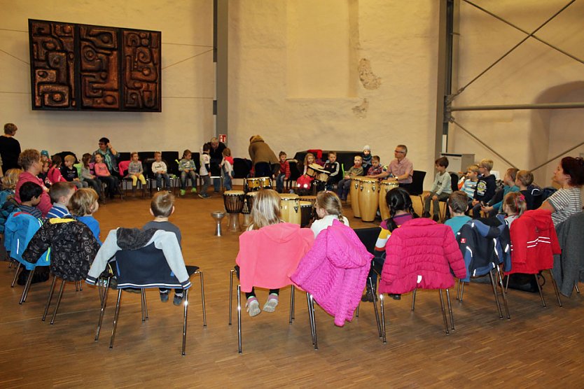 Musik mit Kindern (Foto: Karl-Heinz Herrmann)