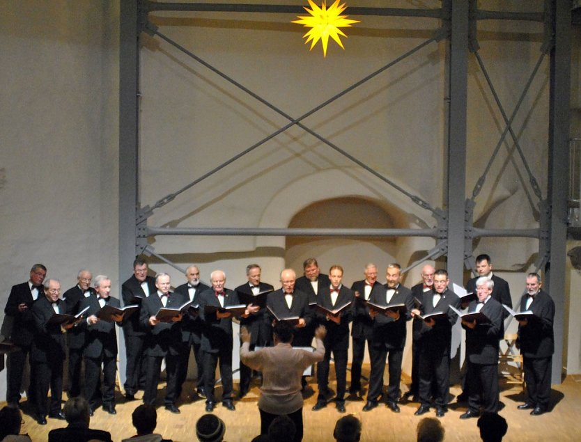 Weihnachtskonzerte mit Albert-Fischer-Chor (Foto: Albert-Fischer-Chor) Weihnachtskonzerte mit Albert-Fischer-Chor (Foto: Albert-Fischer-Chor)