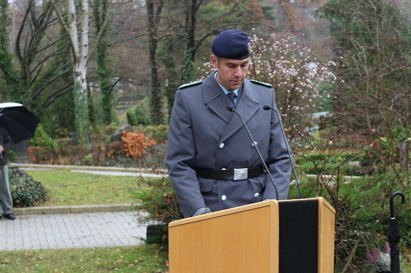 Der Opfer von Krieg, Gewalt und Terror gedacht (Foto: Karl-Heinz Herrmann) Der Opfer von Krieg, Gewalt und Terror gedacht (Foto: Karl-Heinz Herrmann)