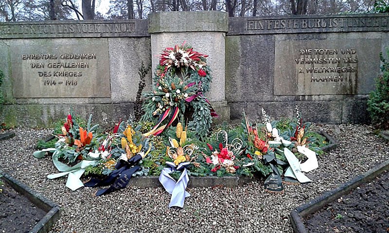 Gedenken f&uuml;r die Opfer von Krieg und Gewalt (Foto: Wolf-J&uuml;rgen Tr&auml;ger)