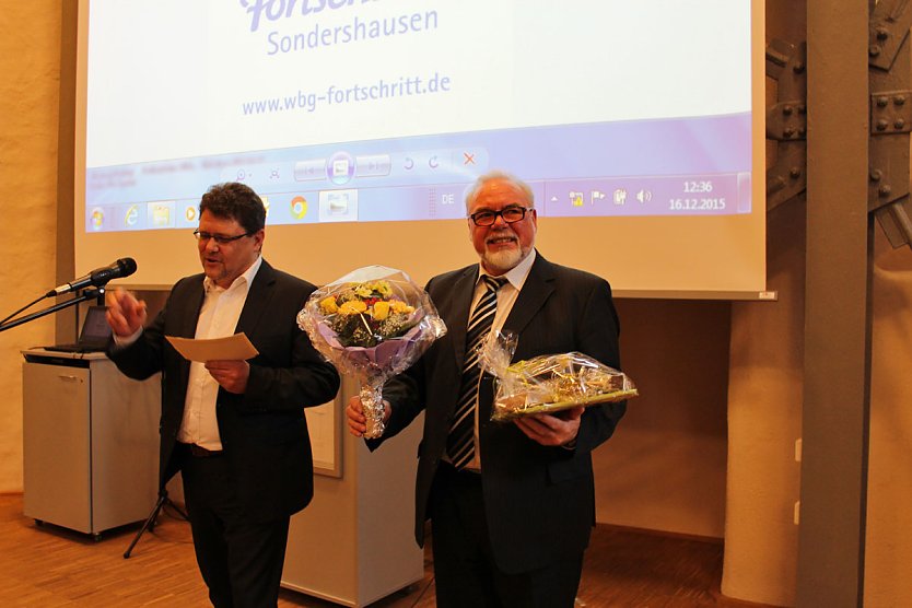 Mit Herz verabschiedet (Foto: Karl-Heinz Herrmann)