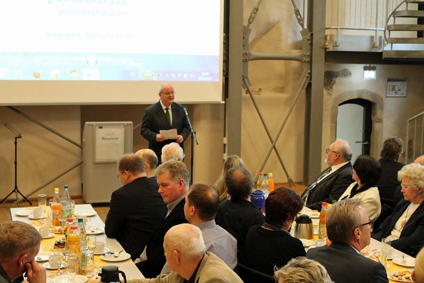 Mit Herz verabschiedet (Foto: Karl-Heinz Herrmann)