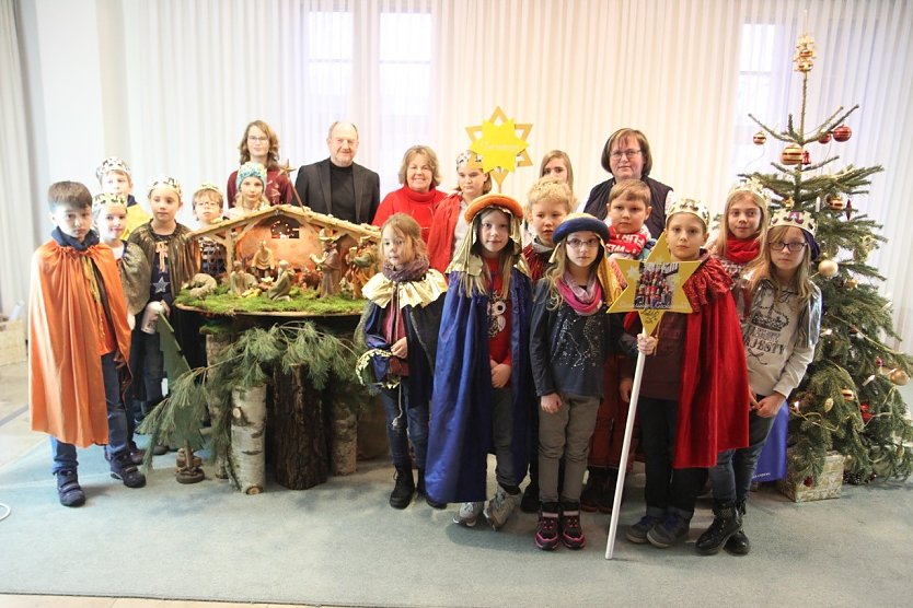 Sternsinger im Landtag (Foto: Theresa Vogt) Sternsinger im Landtag (Foto: Theresa Vogt)