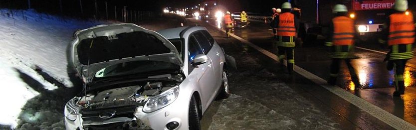 Unfall zwischen Bleicherode und Gro&szlig;wechsungen auf der A38A (Foto: Feuerwehr Bleicherode)