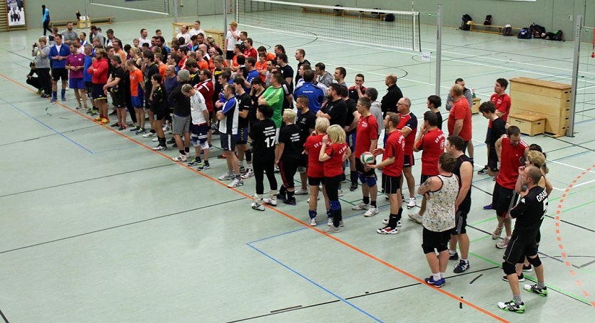 Traditionelles Volleyballturnier in Sondershausen (Foto: Karl-Heinz Herrmann) Traditionelles Volleyballturnier in Sondershausen (Foto: Karl-Heinz Herrmann)