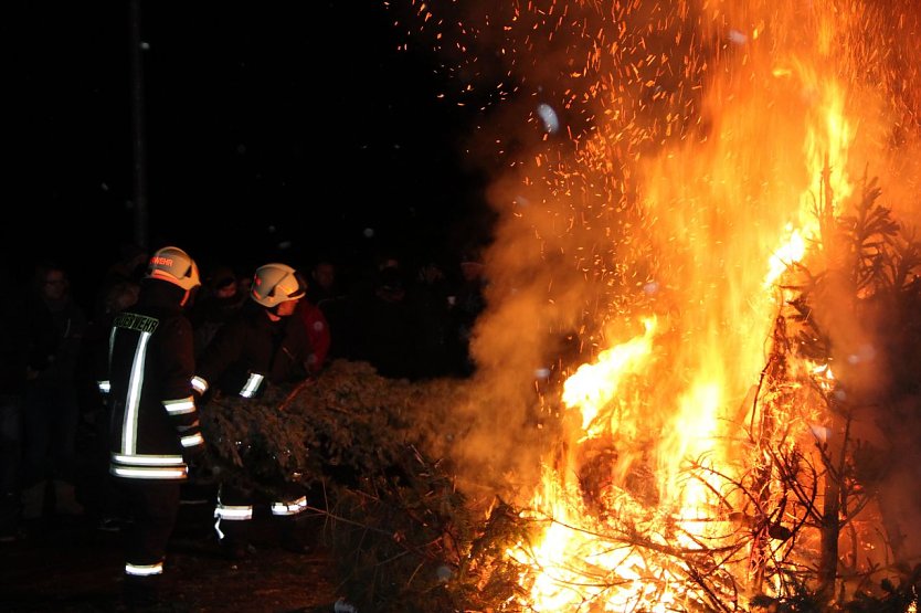 Auch die Heringer Feuerwehr war wieder im Einsatz (Foto: Angelo Glashagel) Auch die Heringer Feuerwehr war wieder im Einsatz (Foto: Angelo Glashagel)