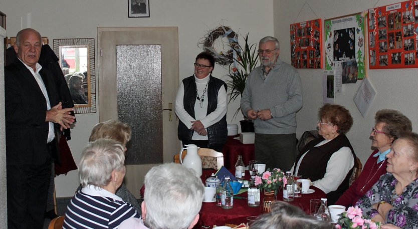 Seniorenclub in Clingen in neuer Form (Foto: Karl-Heinz Herrmann) Seniorenclub in Clingen in neuer Form (Foto: Karl-Heinz Herrmann)