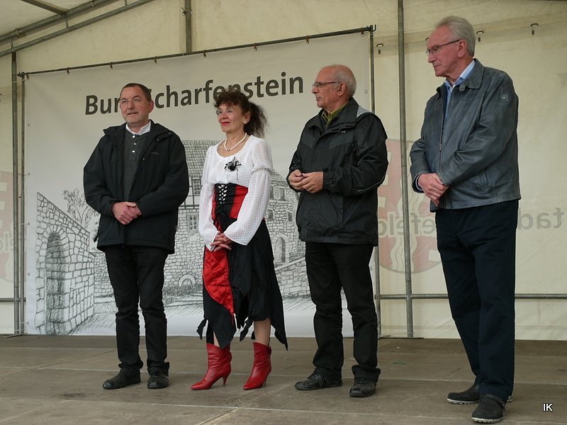 Vier gehen (Foto: Ilka Kühn) Vier gehen (Foto: Ilka Kühn)