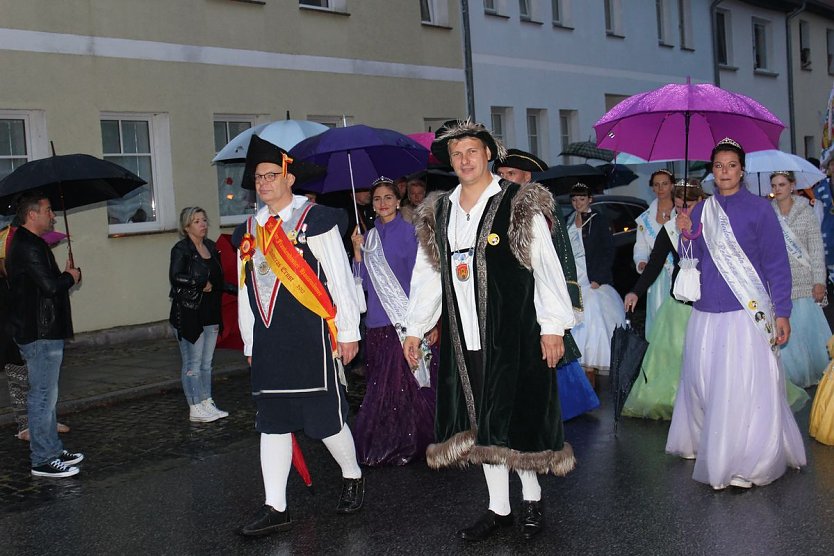Bauernheer wurde wieder nass gemacht (Foto: Karl-Heinz Herrmann)