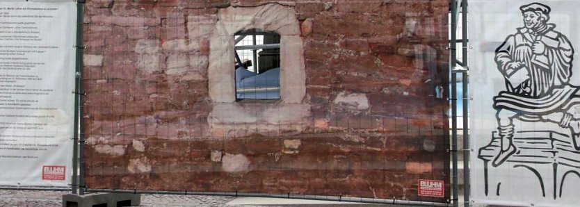 Wo ist denn "Luther"? Denkmal in Eisleben wird restauriert (Foto: bwi)