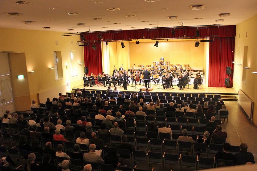 &Uuml;berw&auml;ltigender Einstieg in die Konzertsaison (Foto: Karl-Heinz Herrmann)