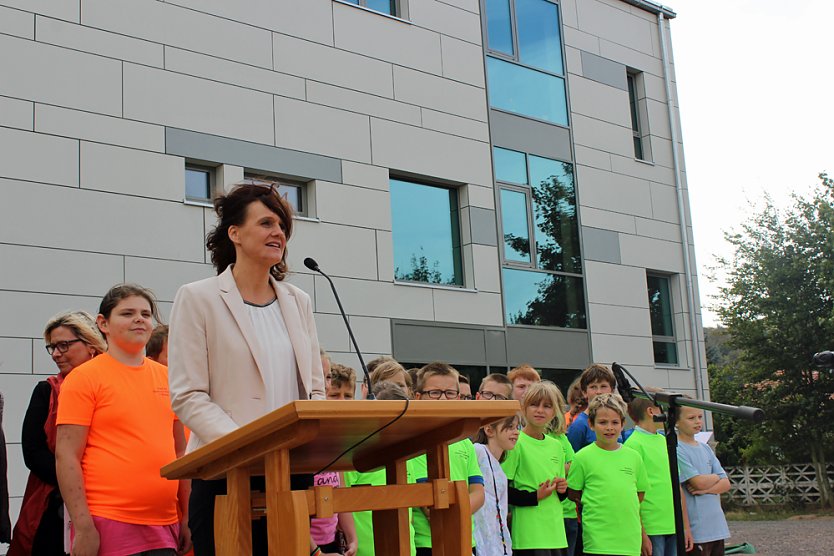 Erweiterungsbau übergeben (Foto: Karl-Heinz Herrmann) Erweiterungsbau übergeben (Foto: Karl-Heinz Herrmann)