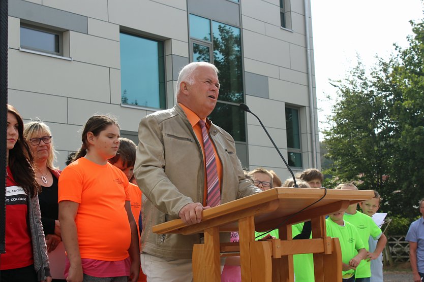 Erweiterungsbau übergeben (Foto: Karl-Heinz Herrmann) Erweiterungsbau übergeben (Foto: Karl-Heinz Herrmann)