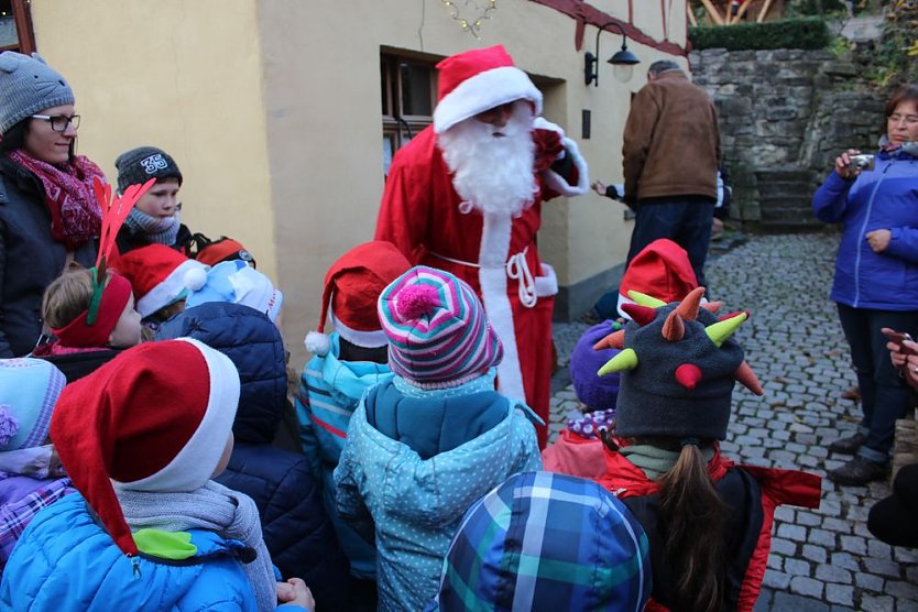 Der Weihnachtsmann kam nach Jechaburg (Foto: Karl-Heinz Herrmann)