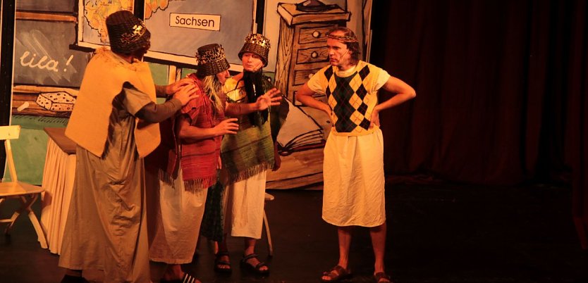 Krippenspiel mit Olaf Schubert (Foto: Angelo Glashagel)