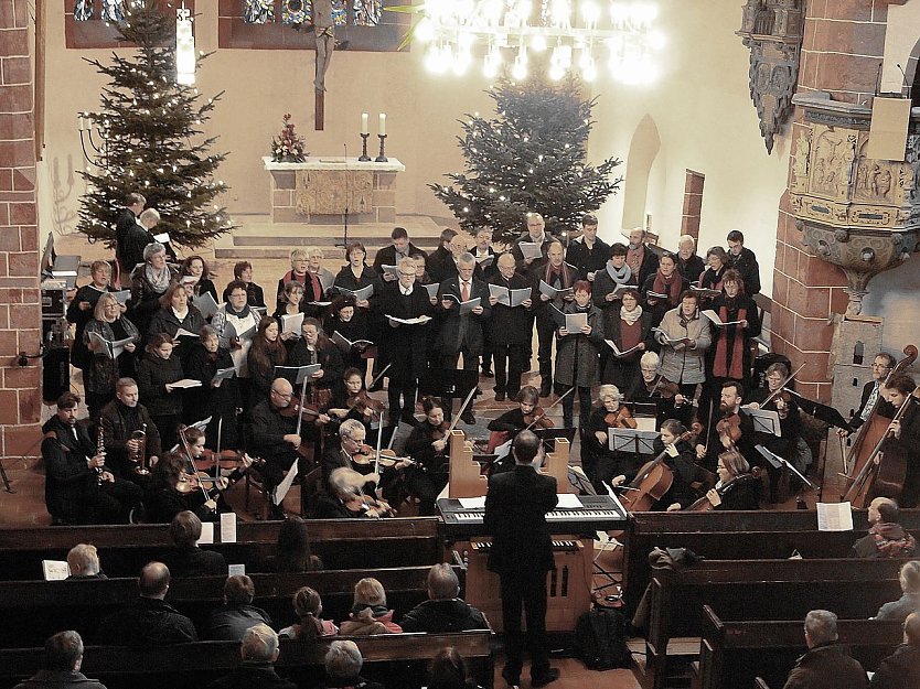 Beeindruckender Gottesdienst in St. Blasii (Foto: Regina Englert)