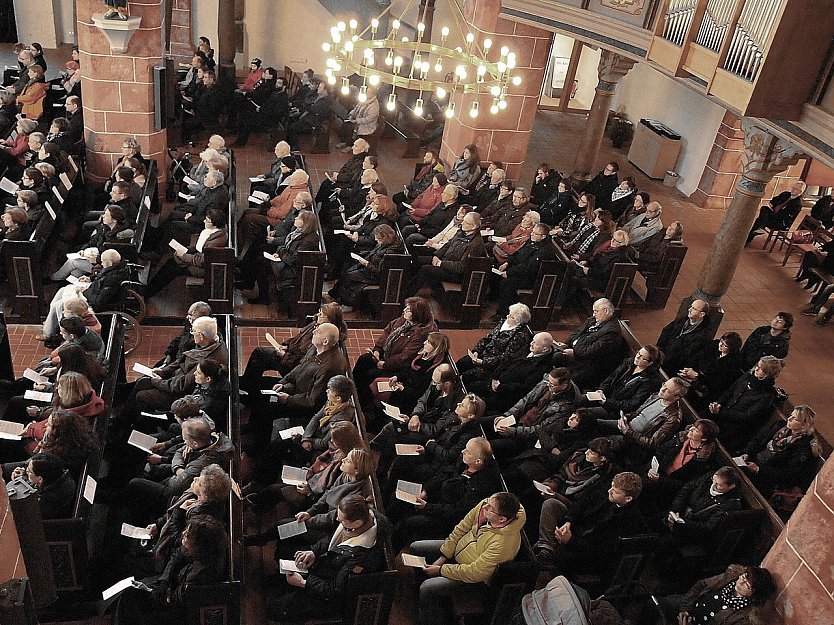 Beeindruckender Gottesdienst in St. Blasii (Foto: R. Englert)